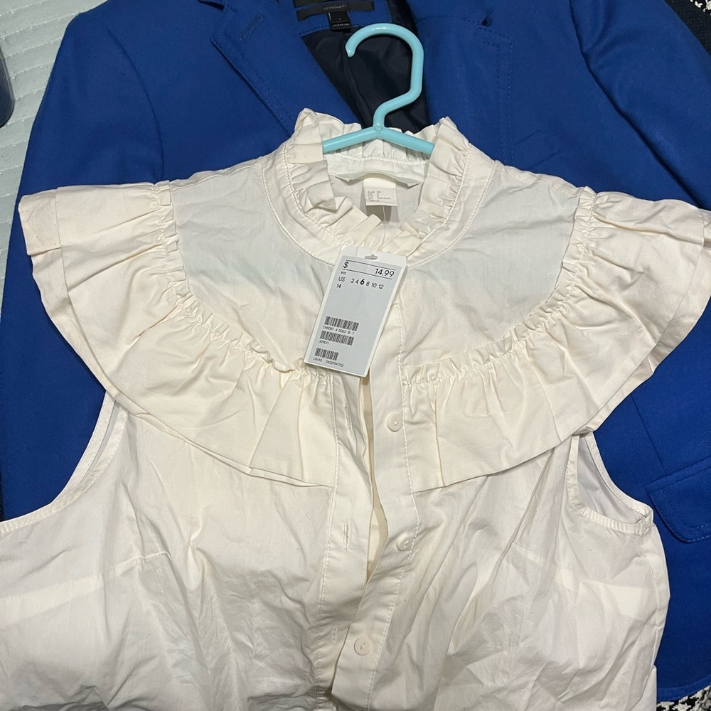 H&M Women's Ruffled White Top - Picture 2 of 5